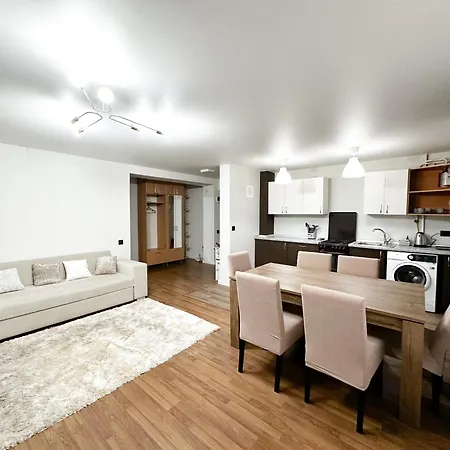 Center Location 2 Bedrooms Chisinau Exterior foto