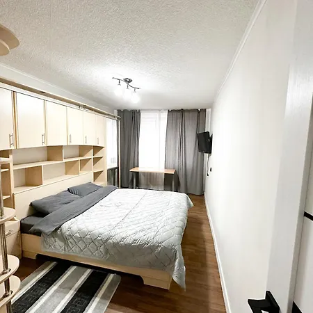 Center Location 2 Bedrooms Chisinau Exterior foto