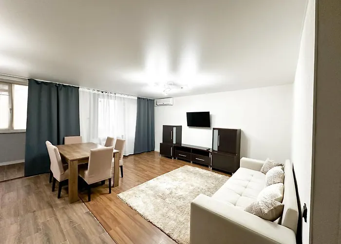 Center Location 2 Bedrooms