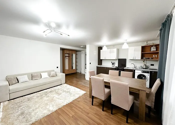 Center Location 2 Bedrooms