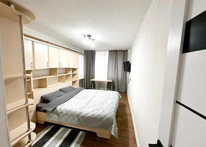 Center Location 2 Bedrooms